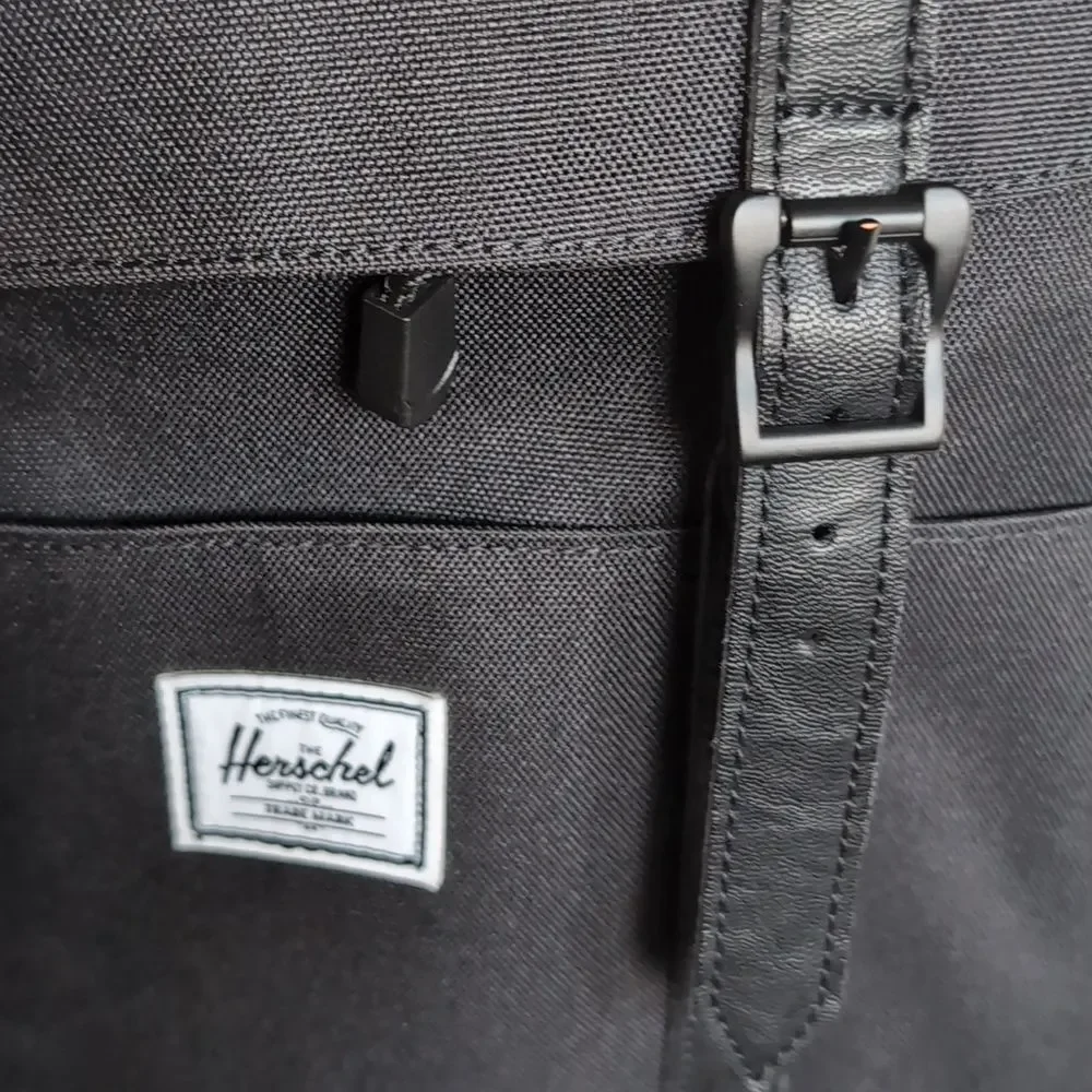 Hershel Retreat  Black Canvas CU Backpack UNISEX NWOT
